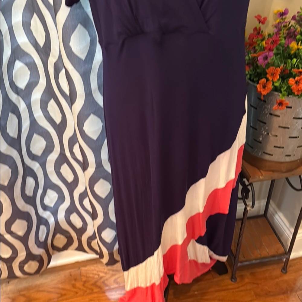 Bellamie Navy Maxi Dress with Pink and White Colorblock - Picture 4 of 7